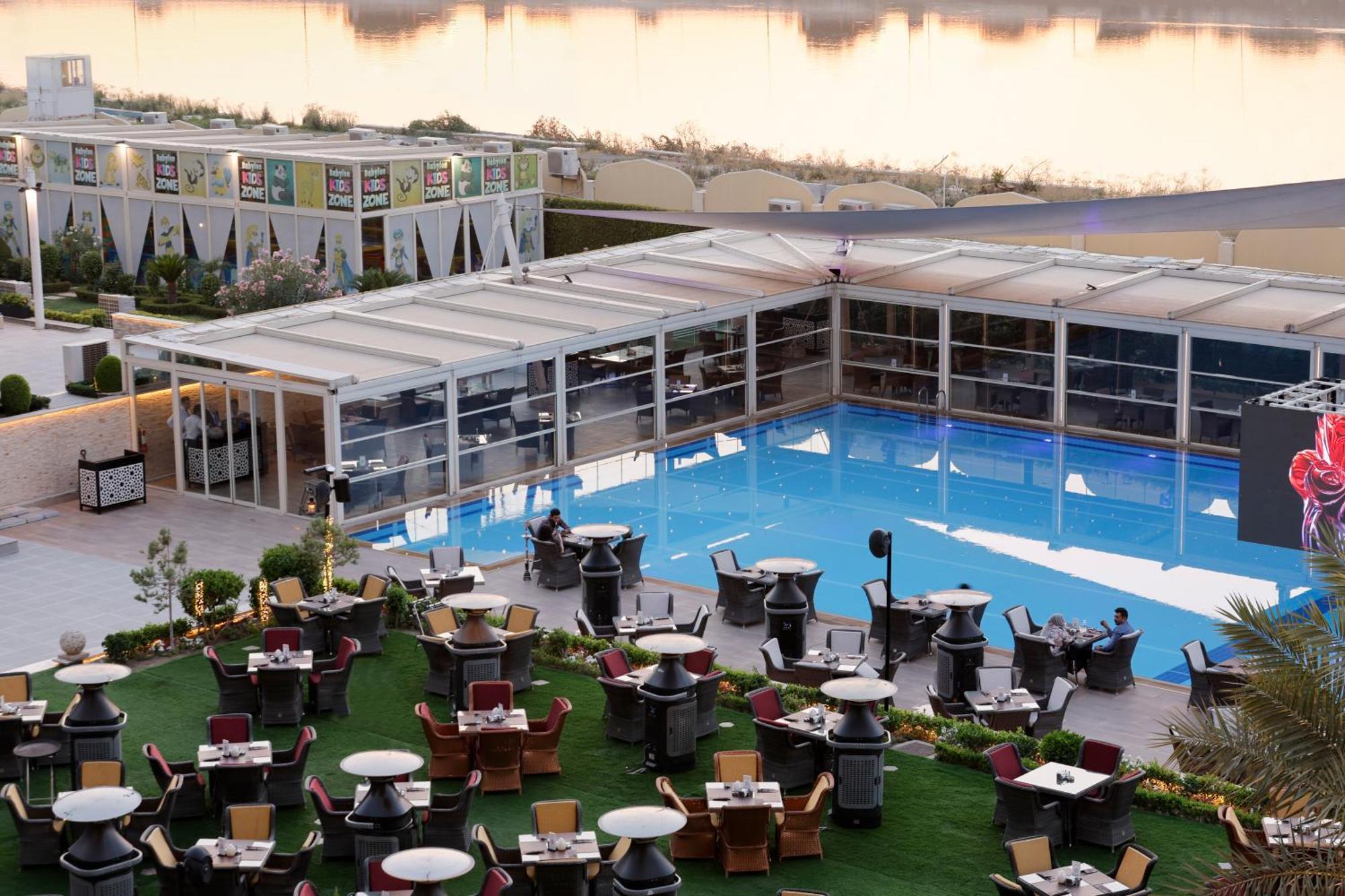 בגדד Babylon Rotana Hotel מראה חיצוני תמונה