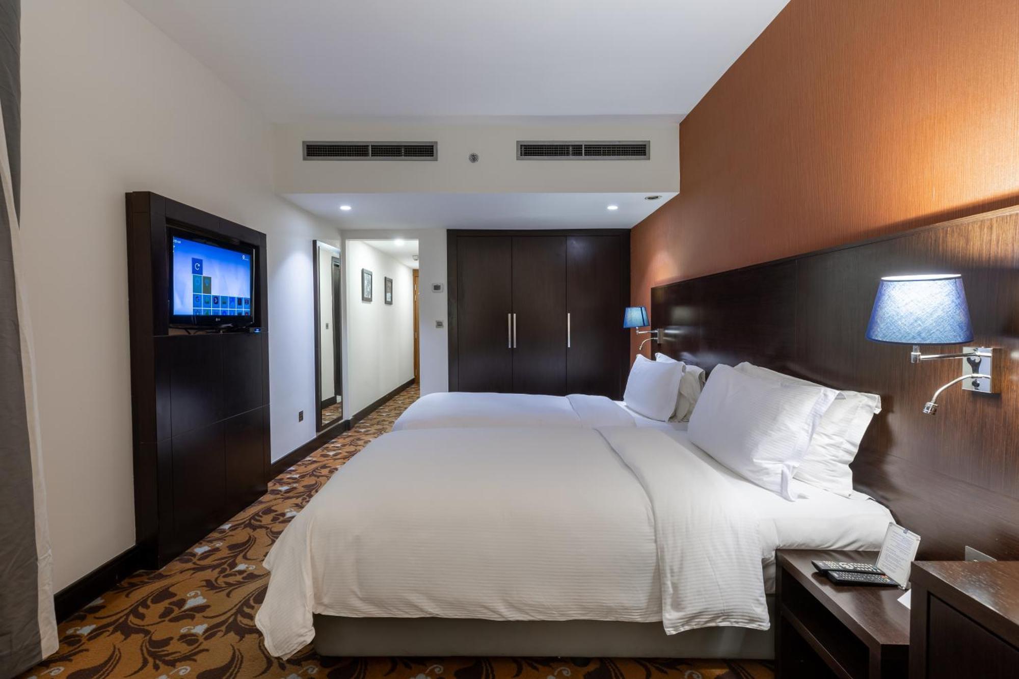 בגדד Babylon Rotana Hotel מראה חיצוני תמונה