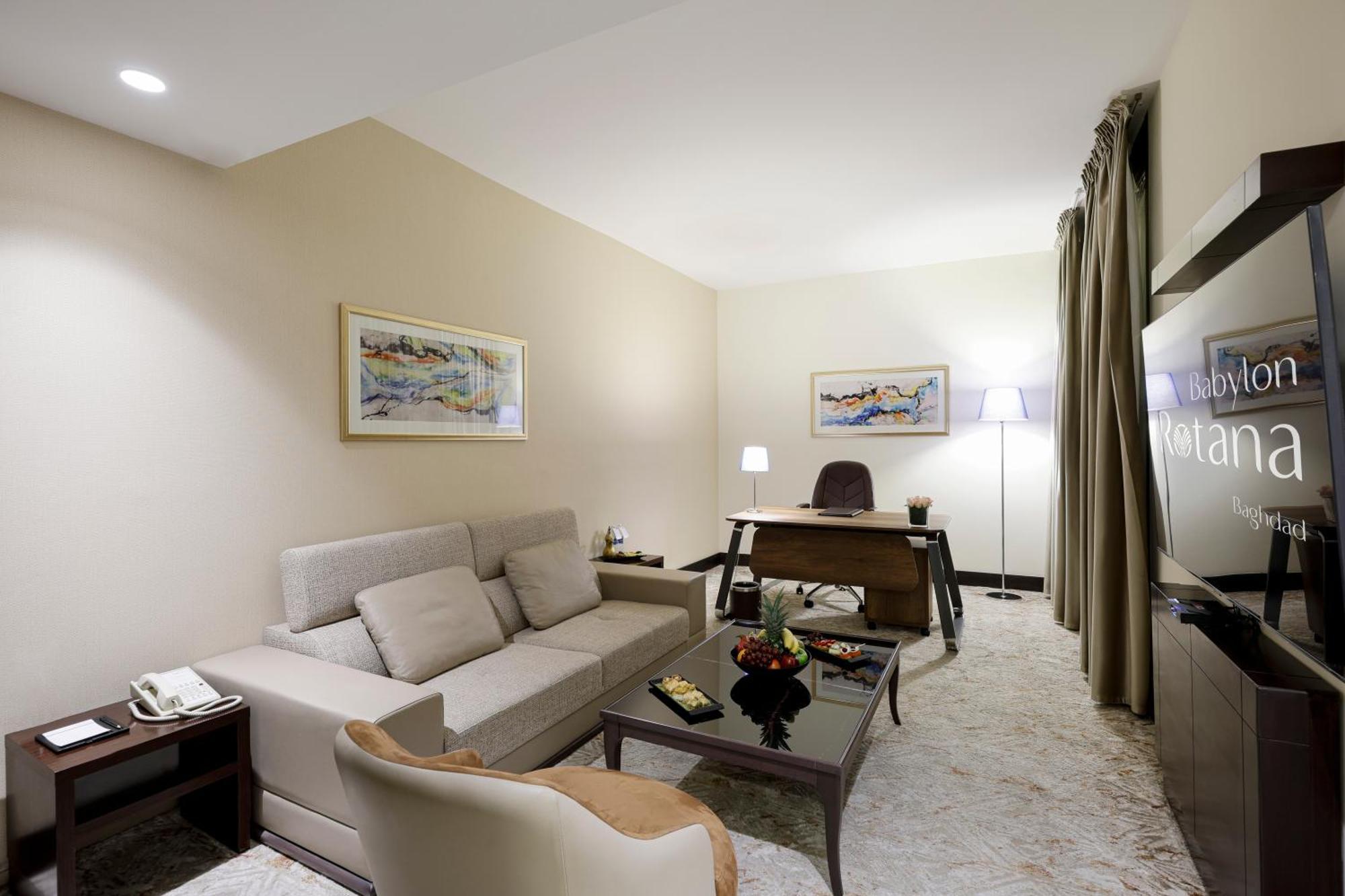 בגדד Babylon Rotana Hotel מראה חיצוני תמונה